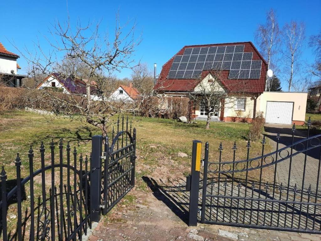 Ferienwohnung Karnitz Im Herzen Von Ruegen Exterior photo